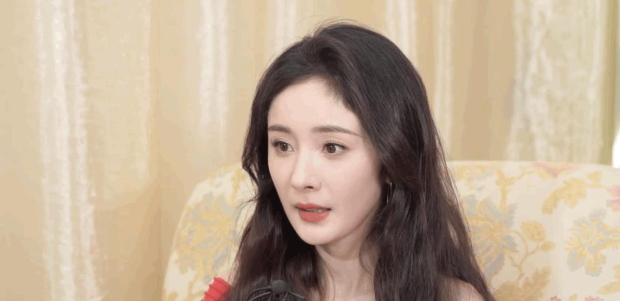 杨幂|杨幂接受采访回应粉丝催进组,杨幂表示:快了,快了