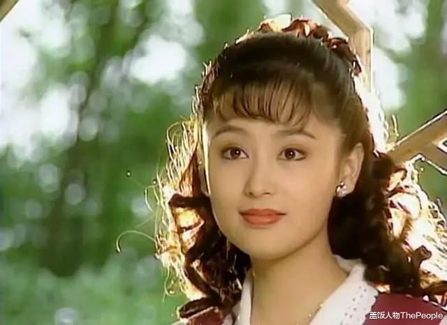 白鹿|当淡颜系美女撞上浓颜系女神,李一桐输给高叶,白鹿不及杨颖