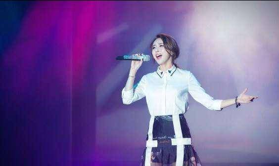 陈冰|隐瞒老公参加好声音台上称自己单身，下台就与老公离婚，她是谁？