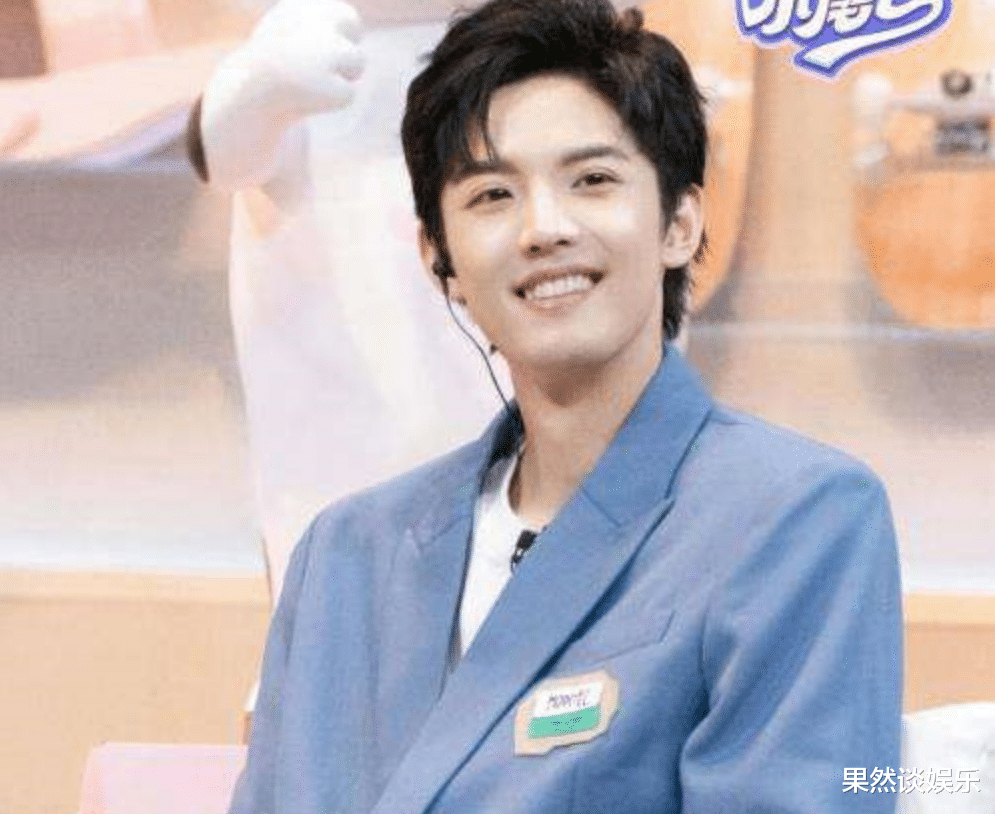 英年早婚|论颜值，他不输小鲜肉，只可惜英年早婚，不然早就成流量爱豆了