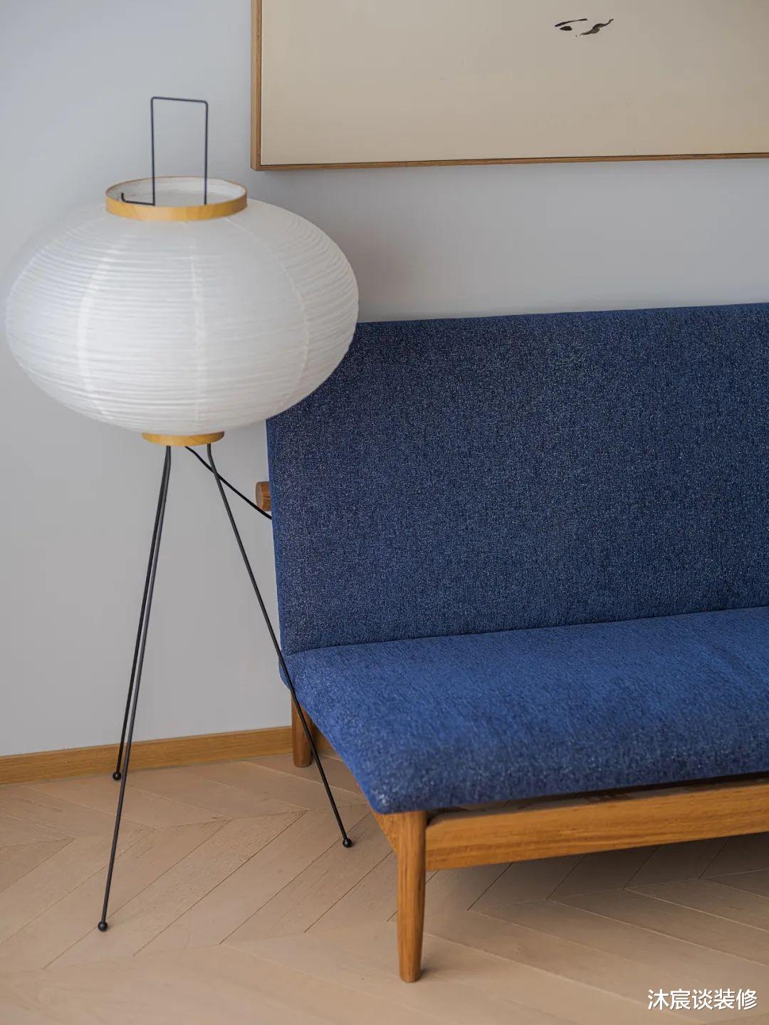 她花50W把150㎡装修好,客厅改成“横厅”很通透,朋友个个说好看