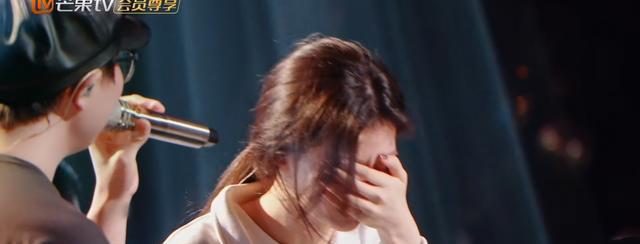 毛不易|《声生不息》毛依组合《分分钟需要你》露端倪，郎有情妾有意？