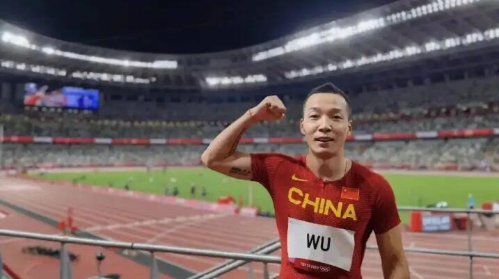 短跑|中国省队选手逆风勇破短跑全国纪录 去年百米成绩仅列全国第30位