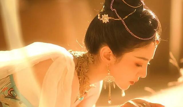 |国家歌剧院首席参加浪姐3，人和名字一样美，舞蹈视频百万播放！