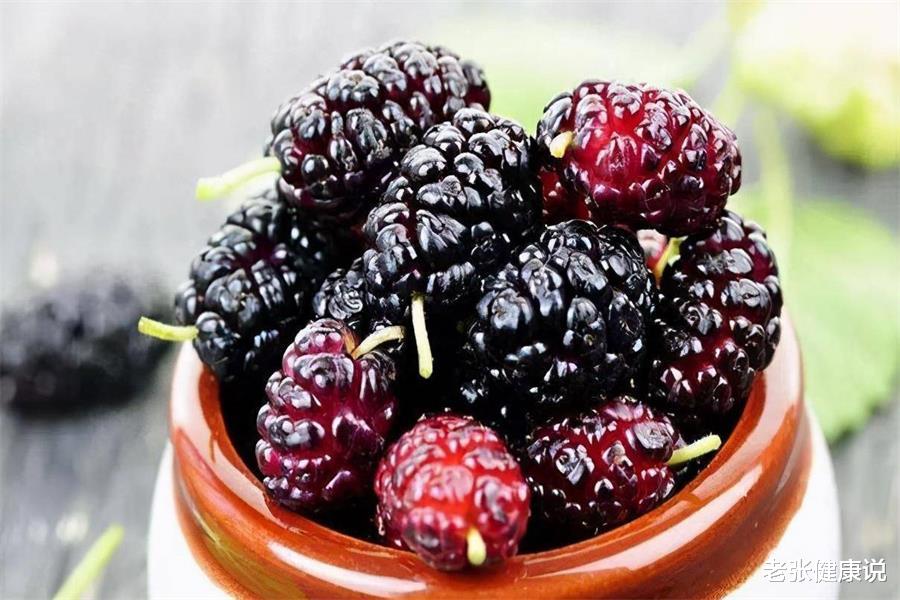 碱性食物|女人过了45岁,碱性食物要多吃,或能助你留住容颜更显年轻