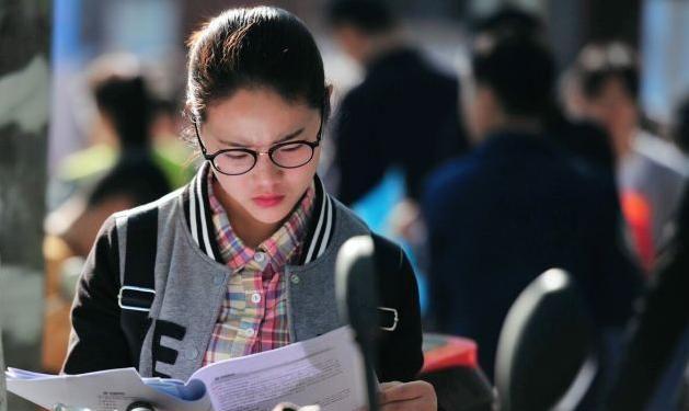 事业编制|11月事业单位迎来扩招,大专学生“喜出望外”,别错过了机会!