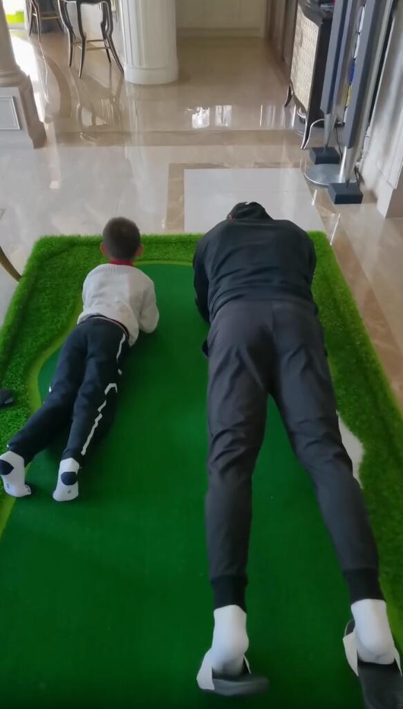 林丹|林丹被传入住豪宅，谢杏芳火速澄清：捕风捉影，7000万谁买我卖！