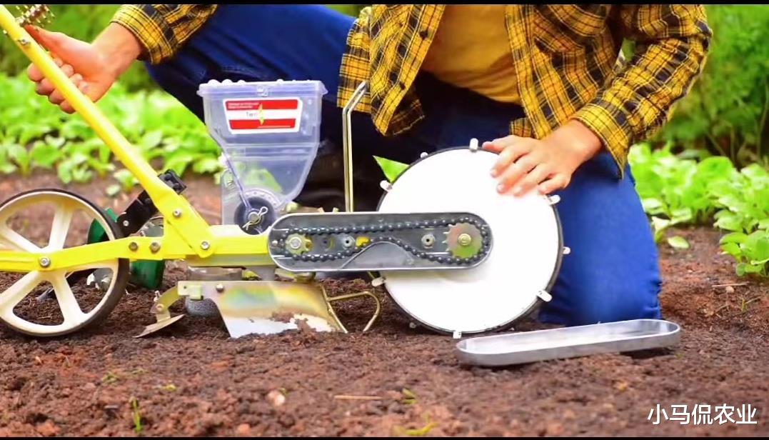 欧洲家庭农场10大播种工具，小而美效率提升50倍，小工具大智慧