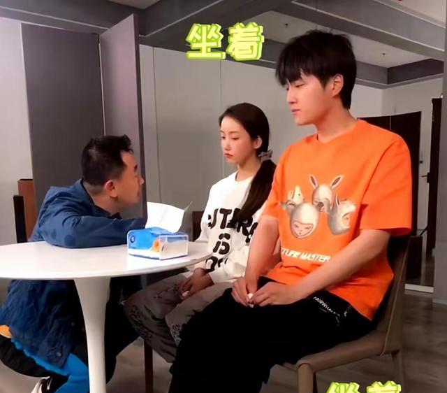 李易峰|黄海波开表演班，犯过同样错误的李易峰今后会干什么呢