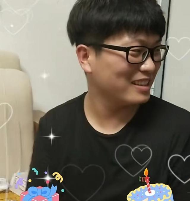 许敏|田静父亲晒旧照，许敏姚爸均亮相，变身宠娃狂魔，力证一家亲！