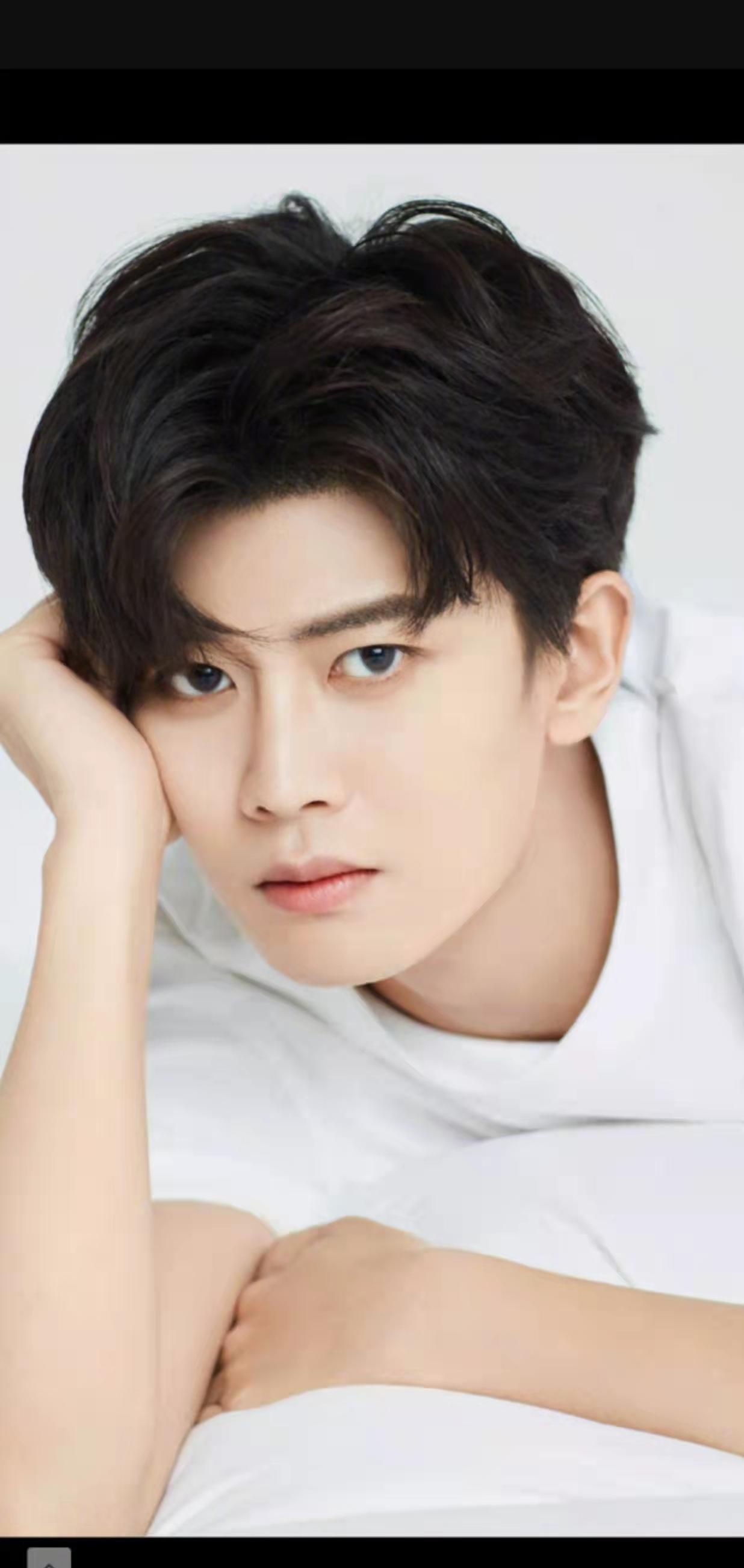 李现|内娱男流量一览表：肖战王一博夺得第一，同一年爆火的李现掉档了