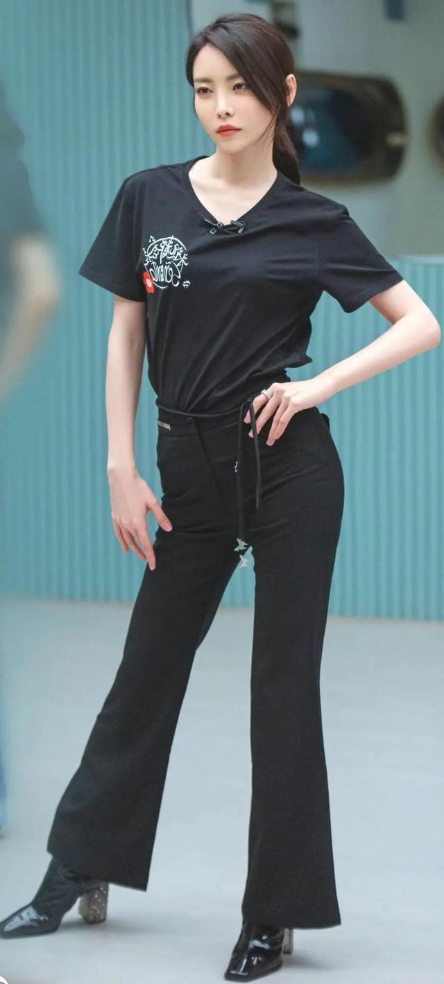 任嘉伦|于文文,完美身材