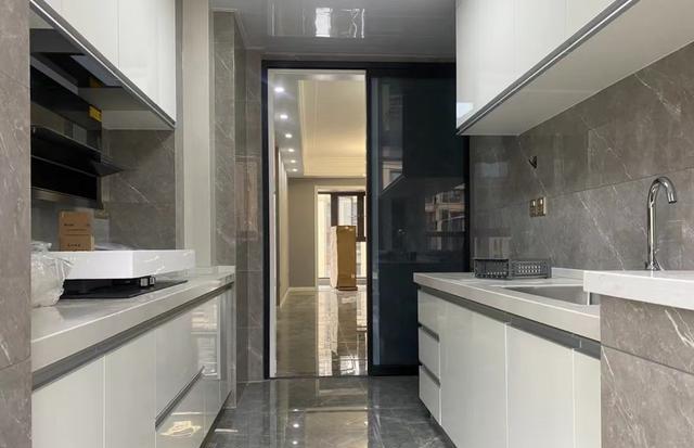 奉劝大家：定制橱柜前，先搞清楚这8件事，别等踩坑才发现