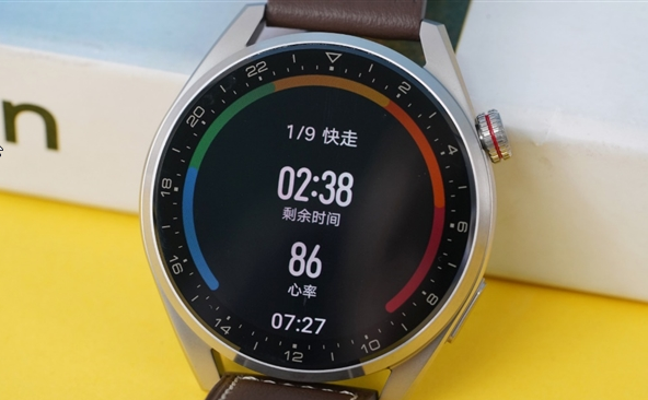 三星|华为WATCH 3 Pro new，后续通过OTA升级，支持微信手表版