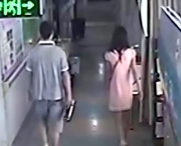 14年,“护士”带走婴儿做检查,孩子母亲看一眼她的鞋,立马报警
