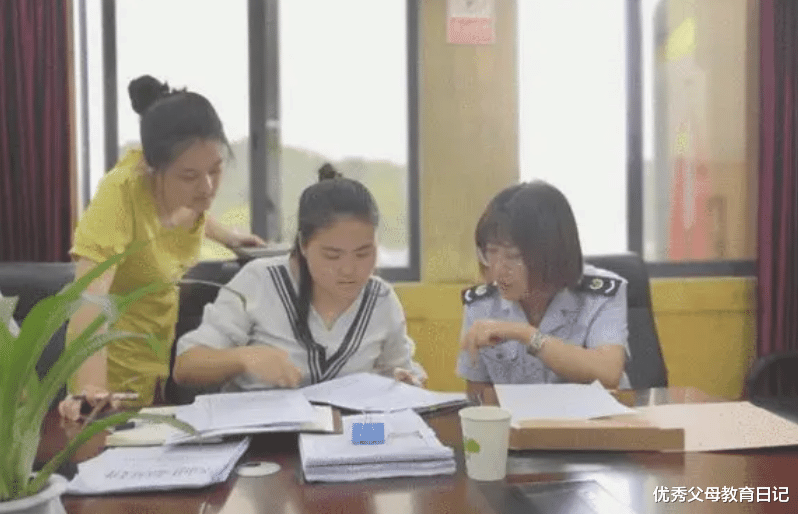 华为|三本生扎堆考公被嘲：如果三本生都能上岸，那读985有啥意义？