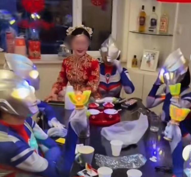 伴娘团|呼和浩特:银河系最强伴娘团,奥特曼随行出嫁,网友:宇宙级婚礼