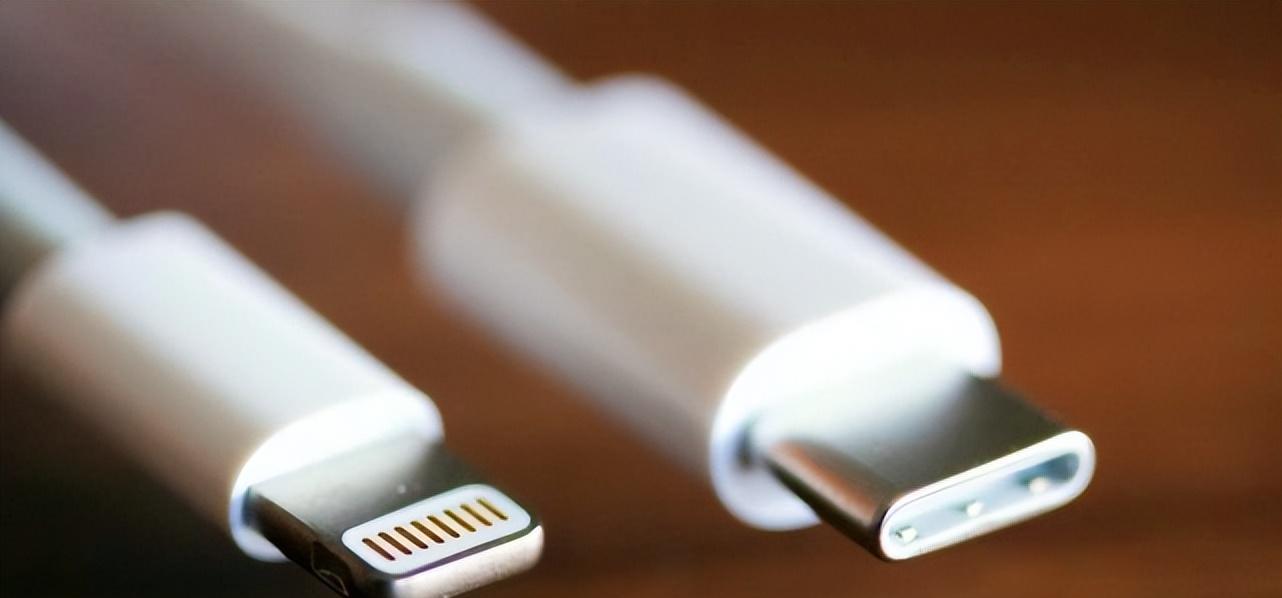 小米13 Ultra最快下月发布！四摄均为5000万像素镜头，实力更均衡