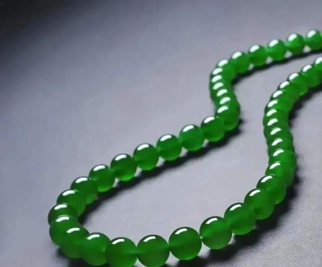 翡翠|小小的翡翠珠子为何能够屡次创造天价?