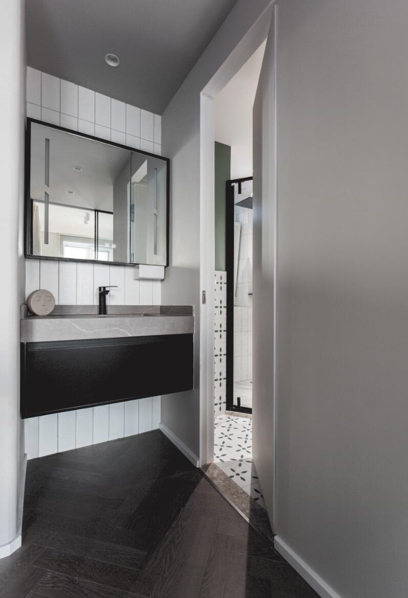 她60㎡小家,称为“装修指南”都不为过,全屋应有尽有,还特宽敞