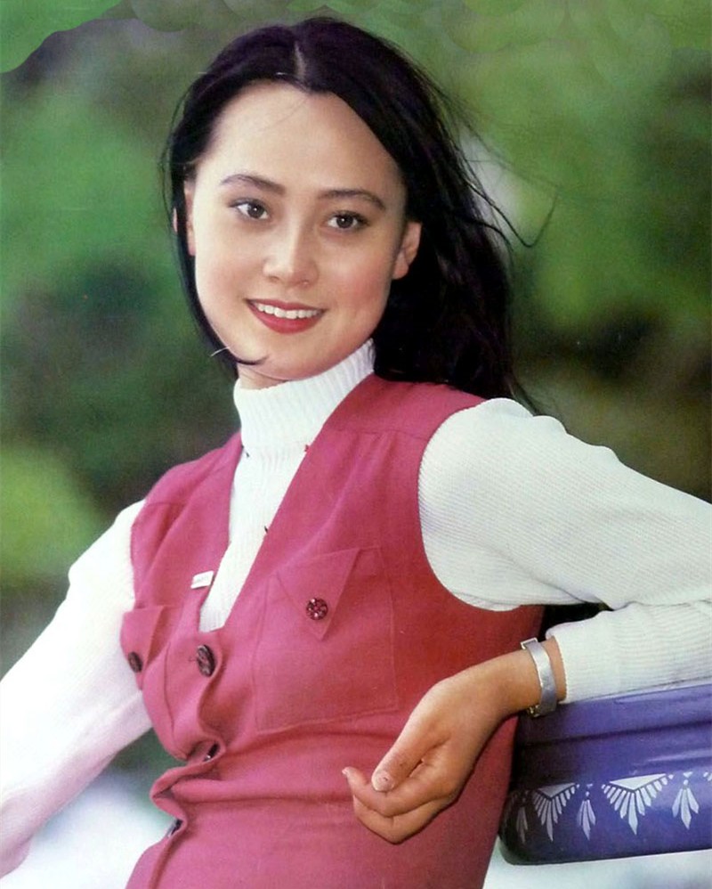 刘奕君|表面“戏路窄”，实际是实力派的演员，有人19年演同一角色14次