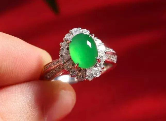 官窑|你了解翡翠的五大色系吗