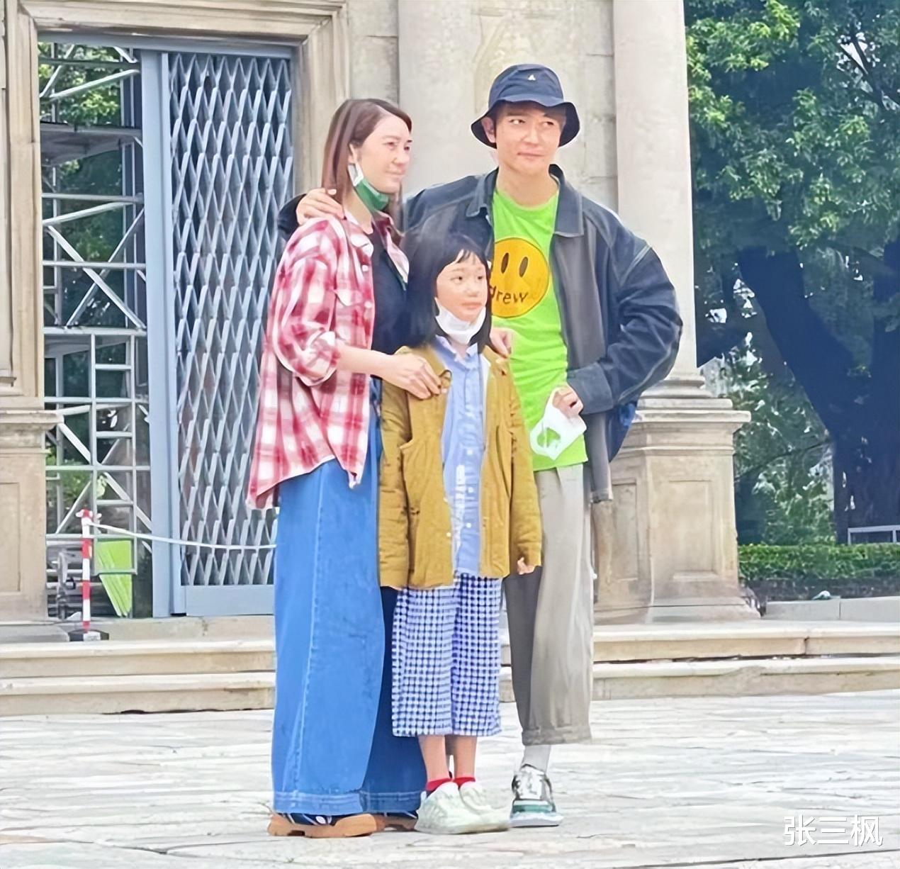 洪欣|51岁洪欣县城街头商演，原相机下状态良好，网友夸赞接地气