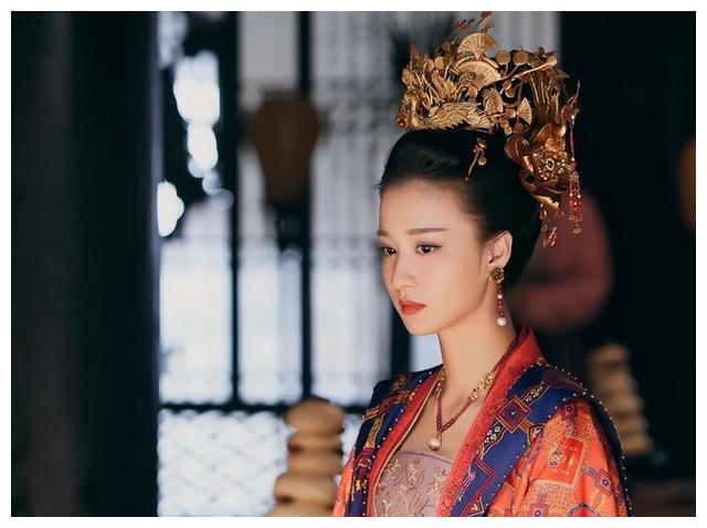 明星 颜值封印!明明是花容月貌的女明星,却都被这奇特的造型给坑了