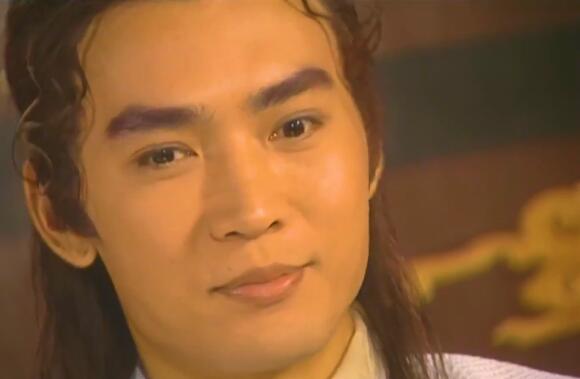 倾国倾城|明明一副倾国倾城的颜值，非说自己丑，那美应该是啥样的？