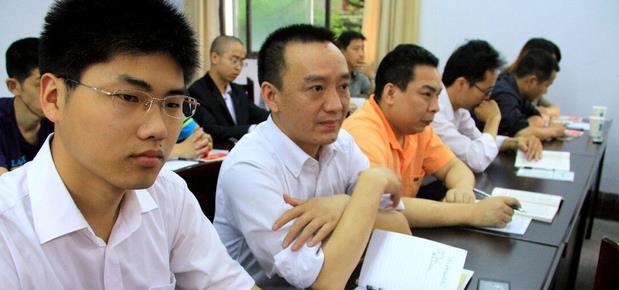 求职|22年乡镇公务员报考，增加有“三不限”职位，学历门槛降低