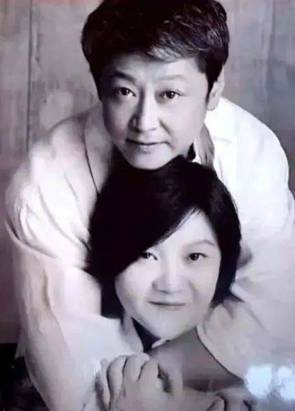 张扬|陈凯歌61岁前妻洪晃疑似精神出问题？