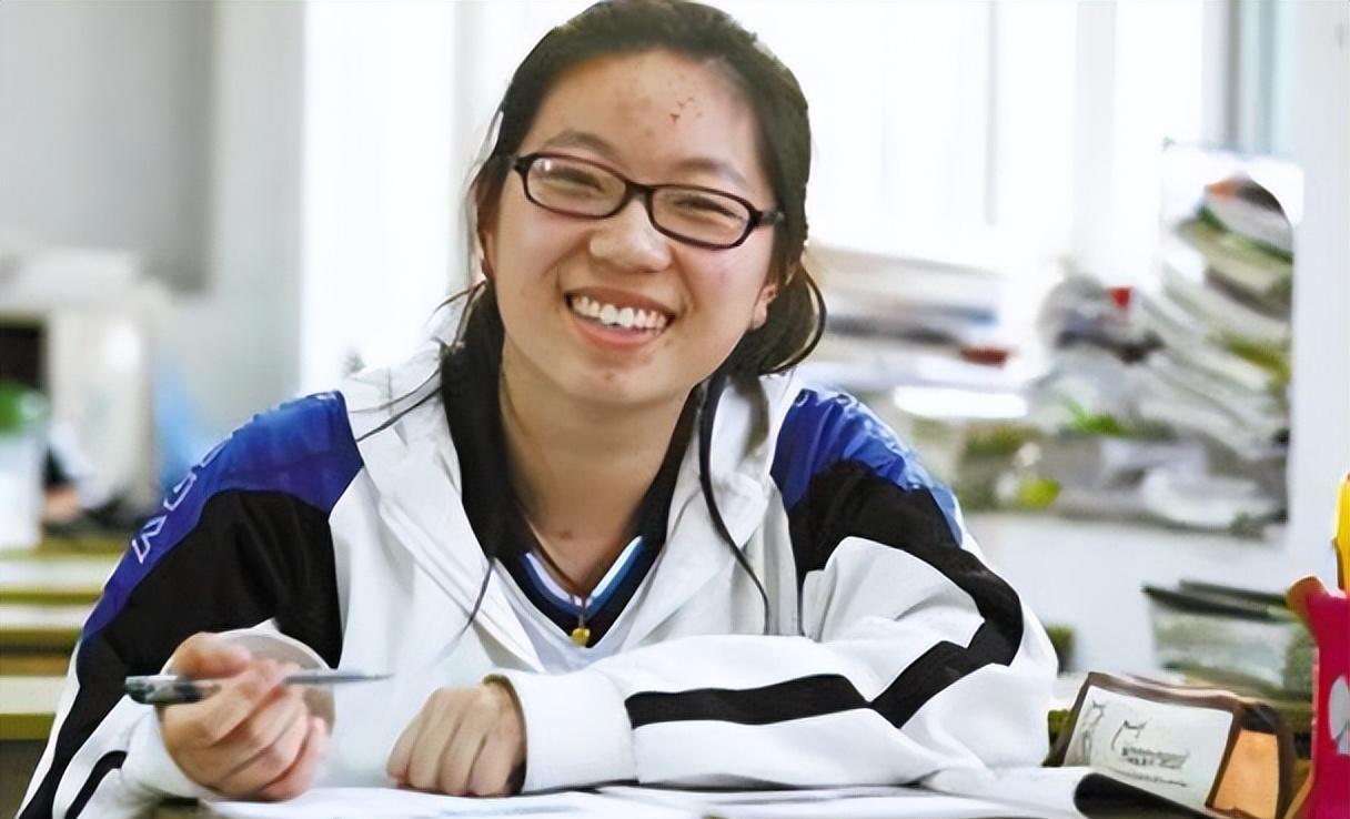 高考新增身份限制，部分学生成绩再好也无缘高考，2023考生需注意