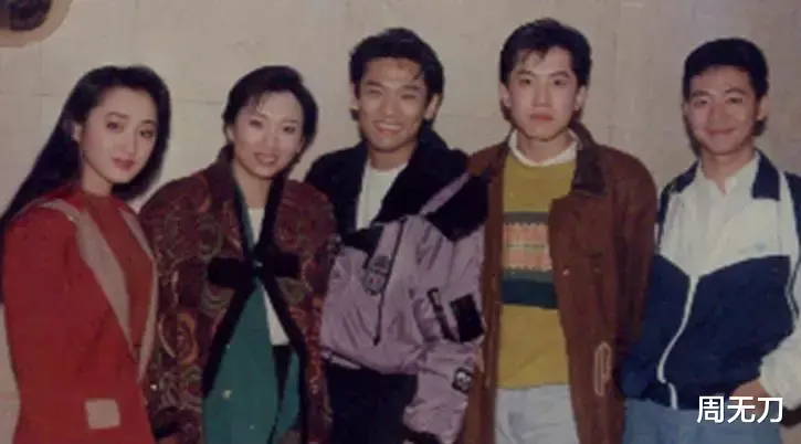 杨钰莹|“一声叹息”杨钰莹：51岁简陋工地捞金，“玉女掌门”如此落魄？