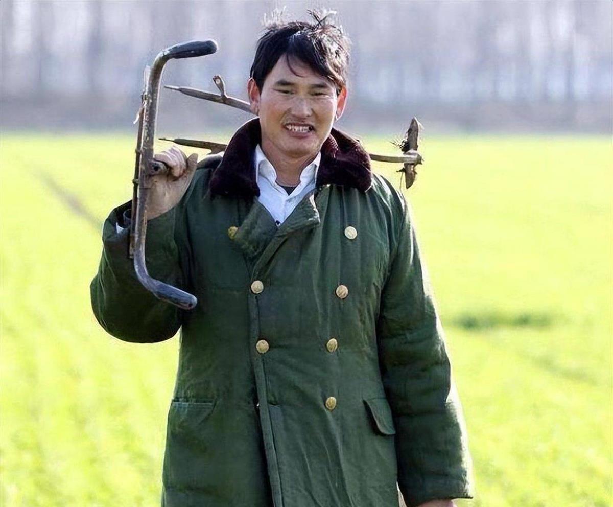 谷传民状告大衣哥著作权侵权!若事实成立,大衣哥需要赔偿多少?