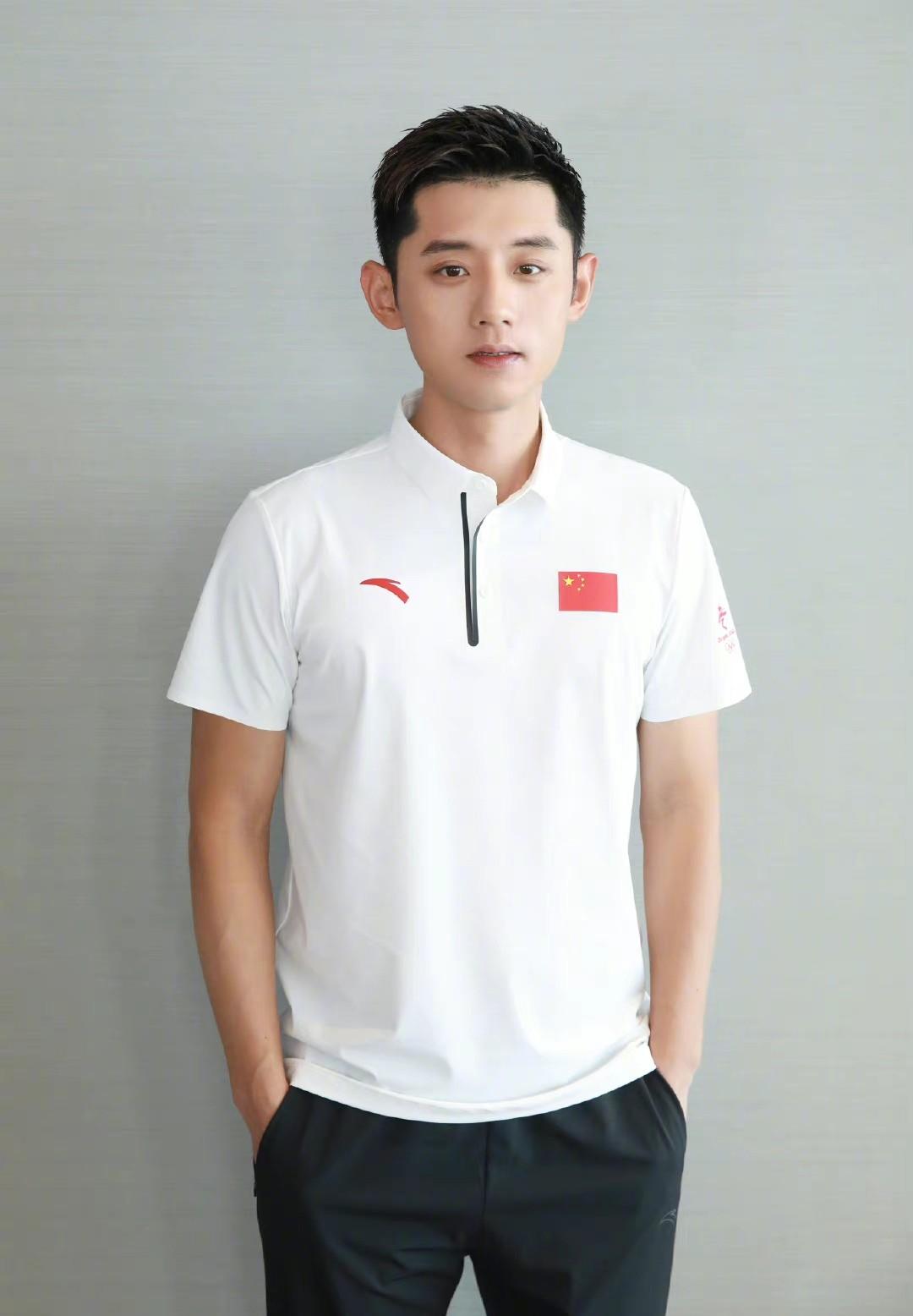 桐谷美玲|34岁张继科为亲妈庆生!母子五官好像复制黏贴,多次催婚求儿媳