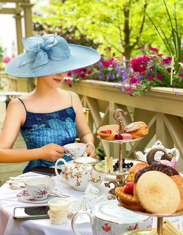 邵峰|演员刘欣：不顾一切嫁邵峰，恩爱17年生一女，50岁依旧很美