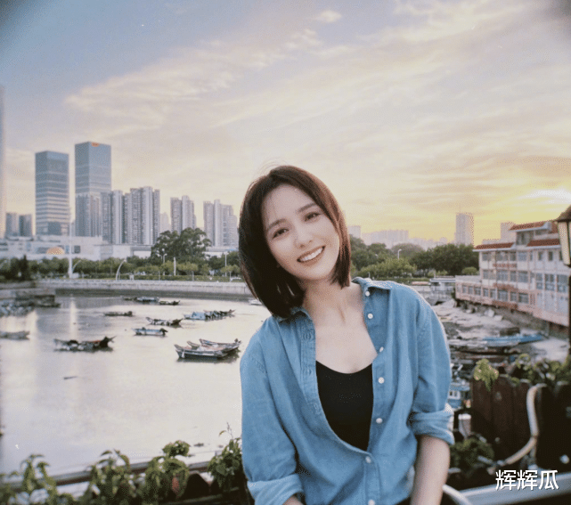 陈思诚|陈思诚新恋情曝光,对方年轻貌美不输佟丽娅