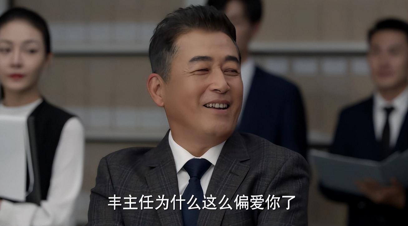 黄晓明|《玫瑰之战》但凡黄晓明拉胯一点，都压不住这帮堪称王牌的配角们