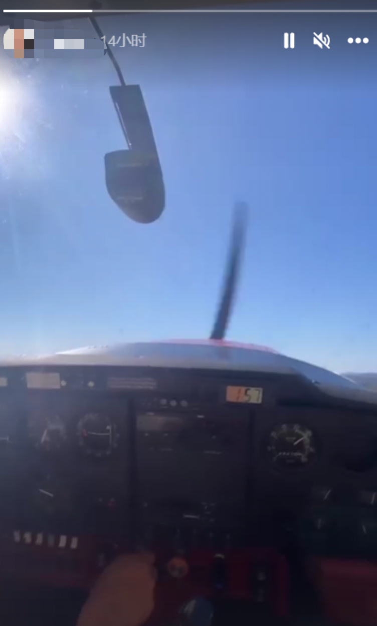 李连杰|李连杰女儿：坐私人飞机出行！19岁身材丰腴显成熟，曾患严重抑郁症