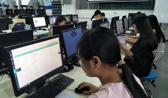 考研|这个专业没必要考研，本科毕业就已经很抢手，考研反倒增加了烦恼