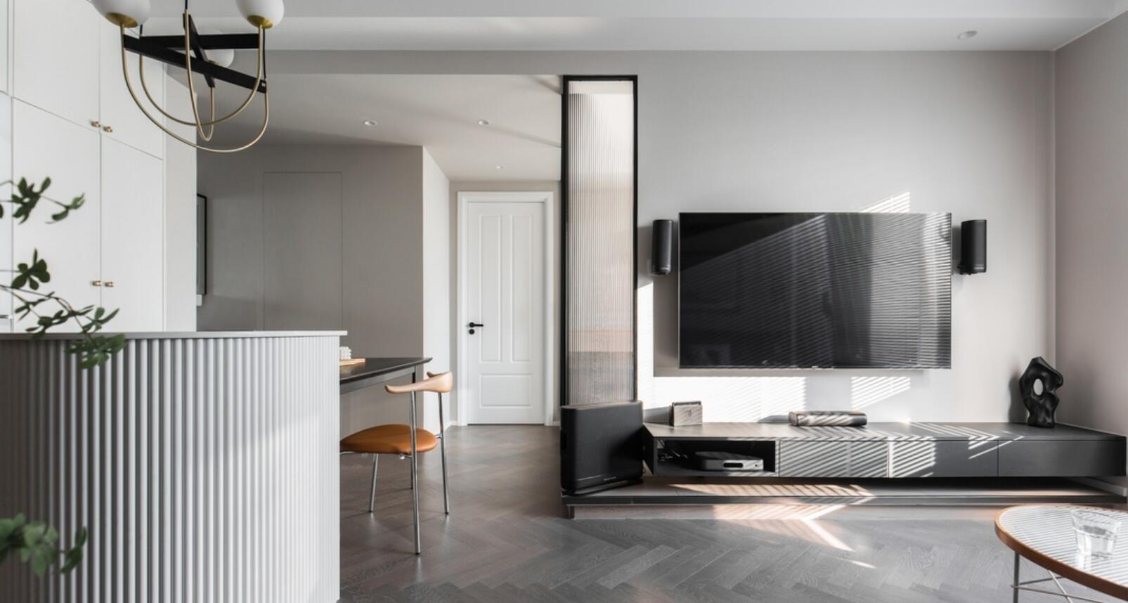 她60㎡小家,称为“装修指南”都不为过,全屋应有尽有,还特宽敞