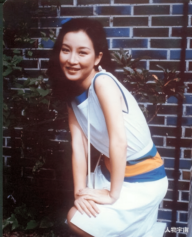 黄杏秀|相守43载恩爱不减，自认老婆0缺点，陈百祥与黄杏秀的爱情太神仙