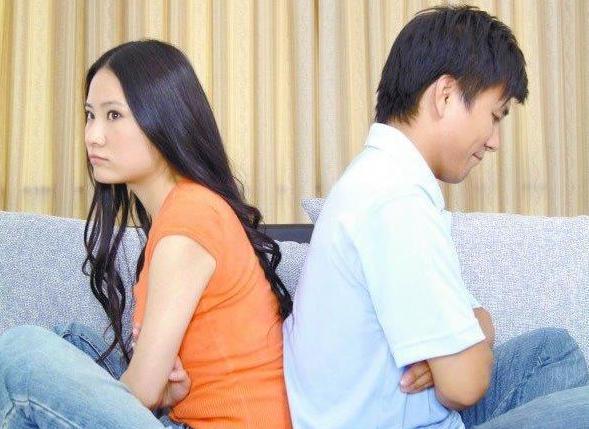上海静安,女子李某和前男友王某,相处一段时间后,因性格不合而分手