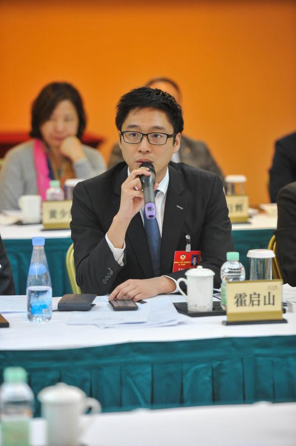 高晓松|“清醒贵妇”郭晶晶:被香港阔太圈,踢出局?公公一个举动真解气