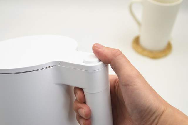 快速煮水随时畅饮，施铂大容量电热水壶评测