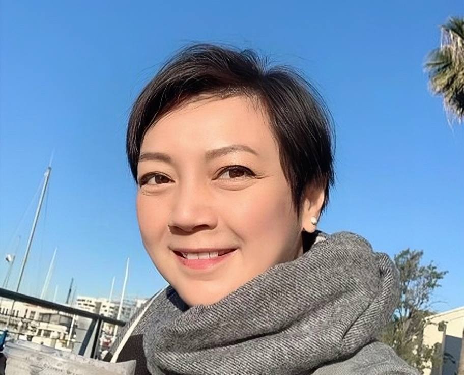 杨婉仪|知名女星17岁女儿公开恋情!与女友甜蜜庆生