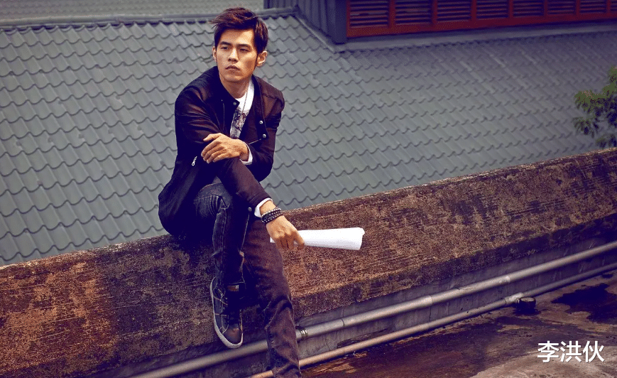 周杰伦|周杰伦开线上歌友会，点赞量破亿引粉丝围观，未关闭打赏惹来争议