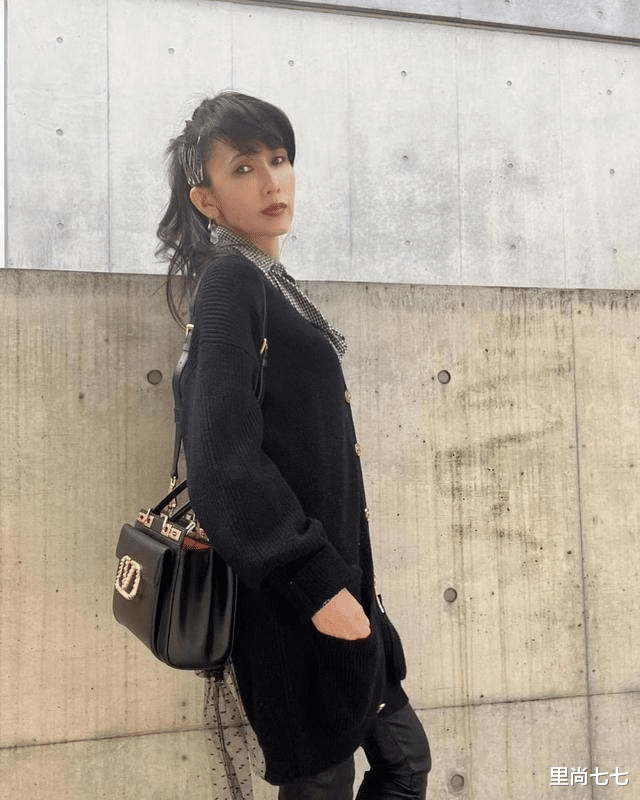 工藤静香|真是祖传骨头人!工藤静香罕见和妈同框,80岁品味碾压女儿似40岁