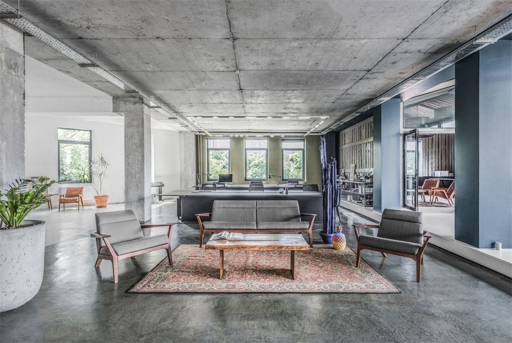 经典|【幸福金芒果】昆明办公室装修设计|工业风的办公室，随手一拍都是大片！