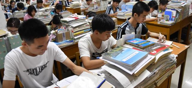 大学|陕西这三所大学臭名昭著，其中一所曾被点名批评过，学生注意防范